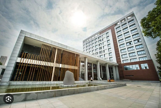 Zhejiang Business Technology Institute